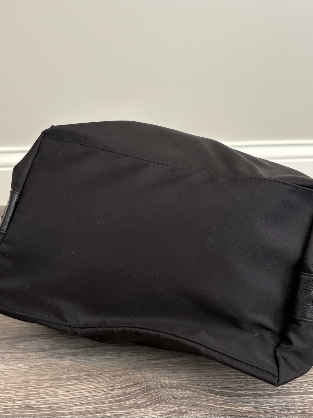 NWT Botkier New York Black Nylon Bond Tote Bag Leather Trim Zip Top - Picture 4 of 9